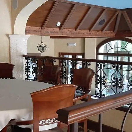 Otel Turisticos Y Madrona